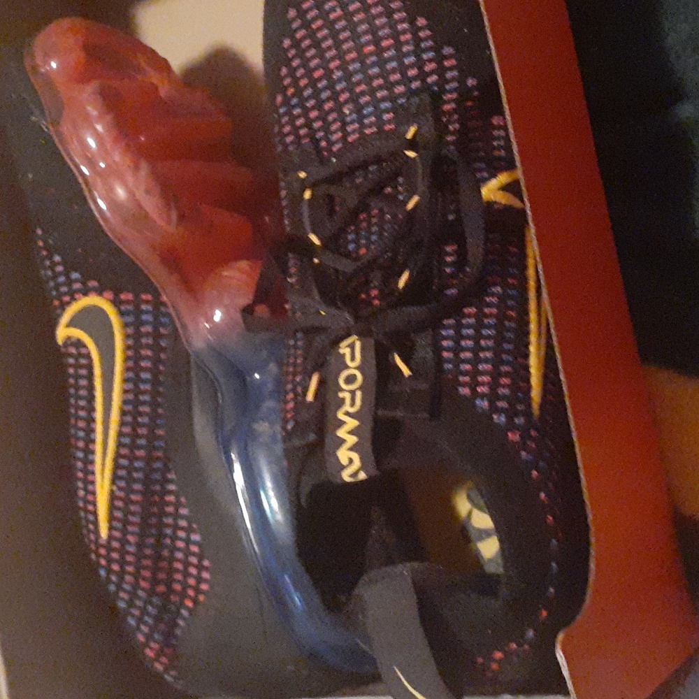 Women's shoes
